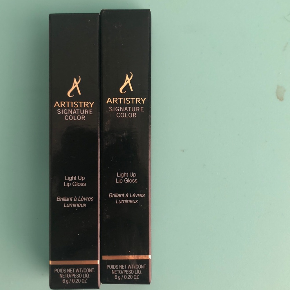 Artistry Brand New Lip Gloss Bundle